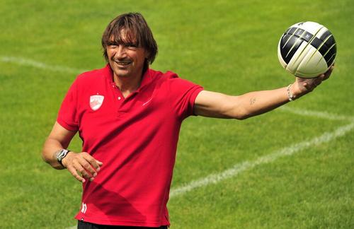 Italianul Dario Bonetti (59 de ani) a revenit la Dinamo, în calitate de consultant DDB pe probleme sportive.