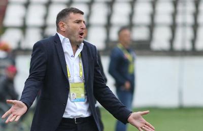 UTA - CRAIOVA 1-2. Laszlo Balint, după înfrângerea cu oltenii: „E dificil să ne luăm la trântă cu granzii campionatului” + Ce a declarat Corneliu Papură