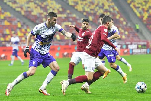 Grigore Turda (în stânga) vs. Adrian Bălan // foto: Imago Images