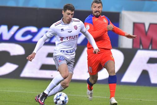 Constantin Budescu (dreapta), în FCSB - FC Botoșani // foto: Imago Images