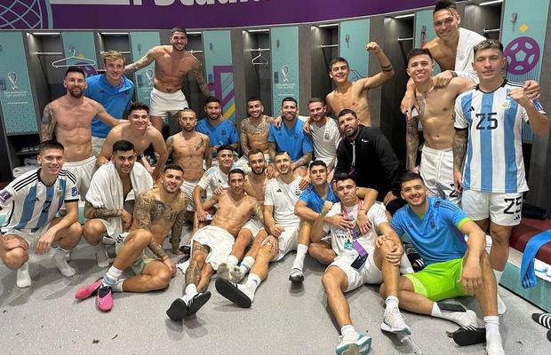 Jucătorii Argentinei s-au descătușat în vestiar: „Brazilia, ce s-a întâmplat? S-a șifonat cvintupla campioană”