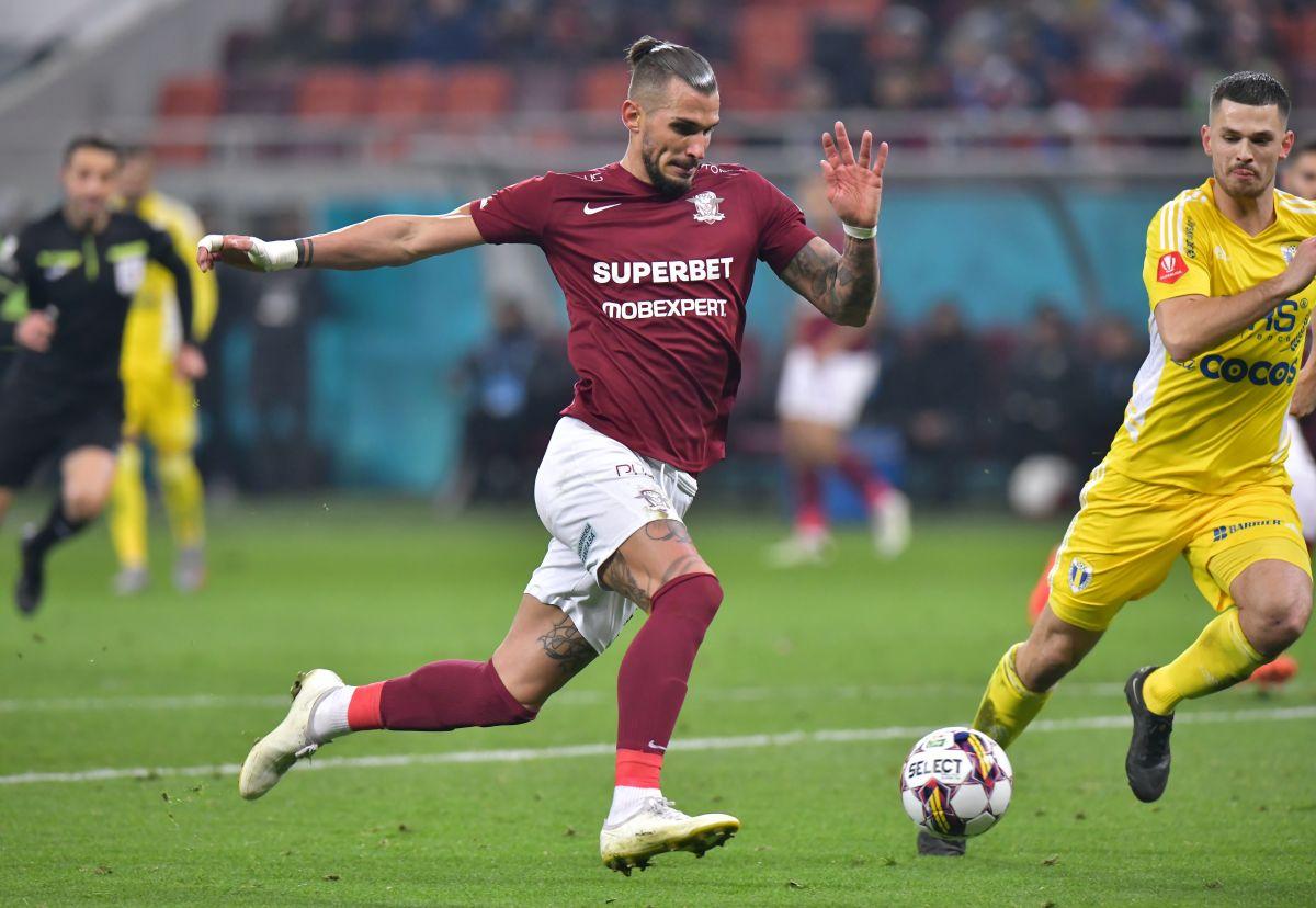 Repriză de foc pentru Colțescu » TREI penalty-uri dictate în prima repriză din Rapid - Petrolul