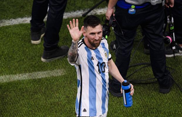 Cifra uluitoare de meciuri cu trofeul pe masă pe care o va atinge Lionel Messi, la Campionatul Mondial din Qatar!