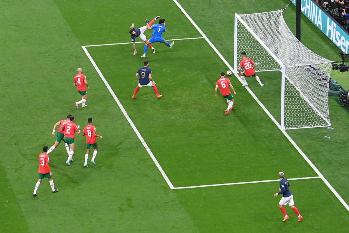 Au frânt inima Africii! Francezii vor înfrunta Argentina lui Messi în finala Mondialului, după ce au trecut cu emoții de Maroc