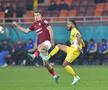 Repriză de foc pentru Colțescu » TREI penalty-uri dictate în prima repriză din Rapid - Petrolul