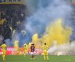Repriză de foc pentru Colțescu » TREI penalty-uri dictate în prima repriză din Rapid - Petrolul
