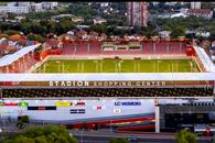 „Stadionul mall” poate găzdui meciuri în Liga Campionilor » Haine și mâncare la parter, tribune la etaj