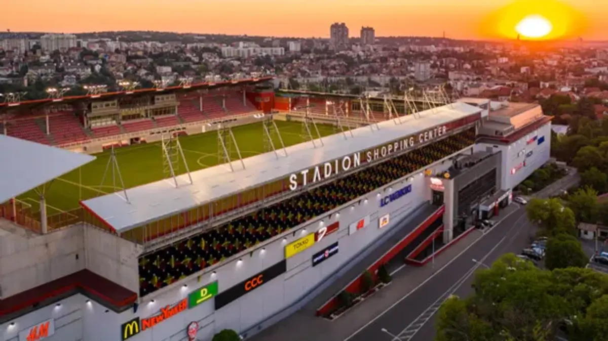 Mall la parter, stadion la etaj! Imagini senzaționale cu stadionul care poate găzdui meciuri din Liga Campionilor