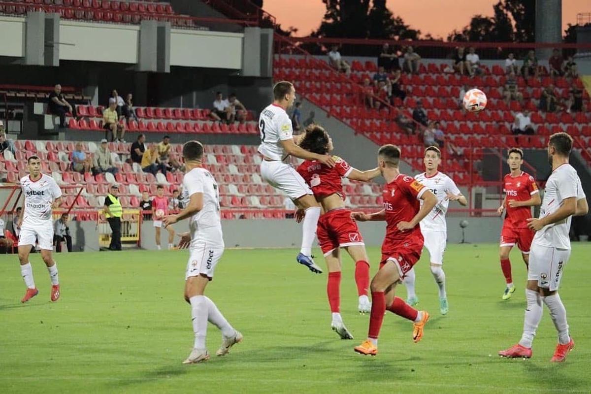 Mall la parter, stadion la etaj! Imagini senzaționale cu stadionul care poate găzdui meciuri din Liga Campionilor