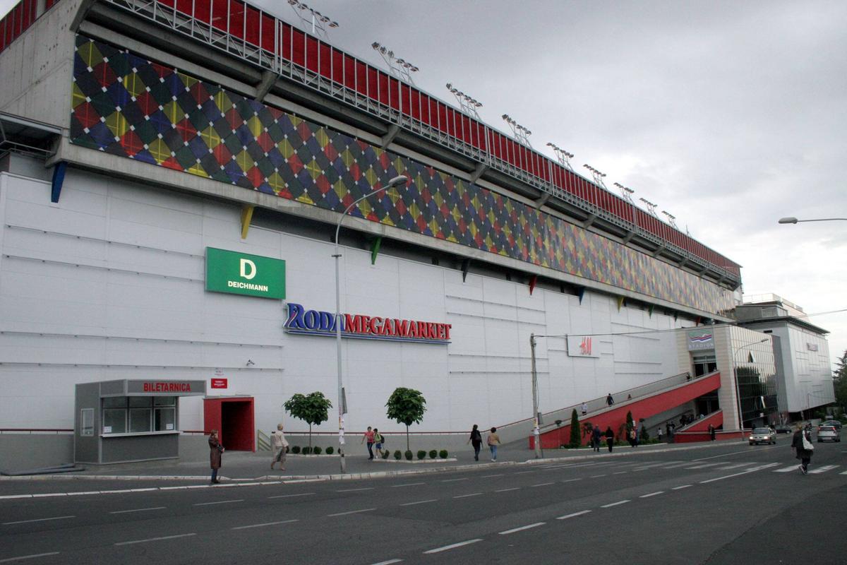 Mall la parter, stadion la etaj! Imagini senzaționale cu stadionul care poate găzdui meciuri din Liga Campionilor