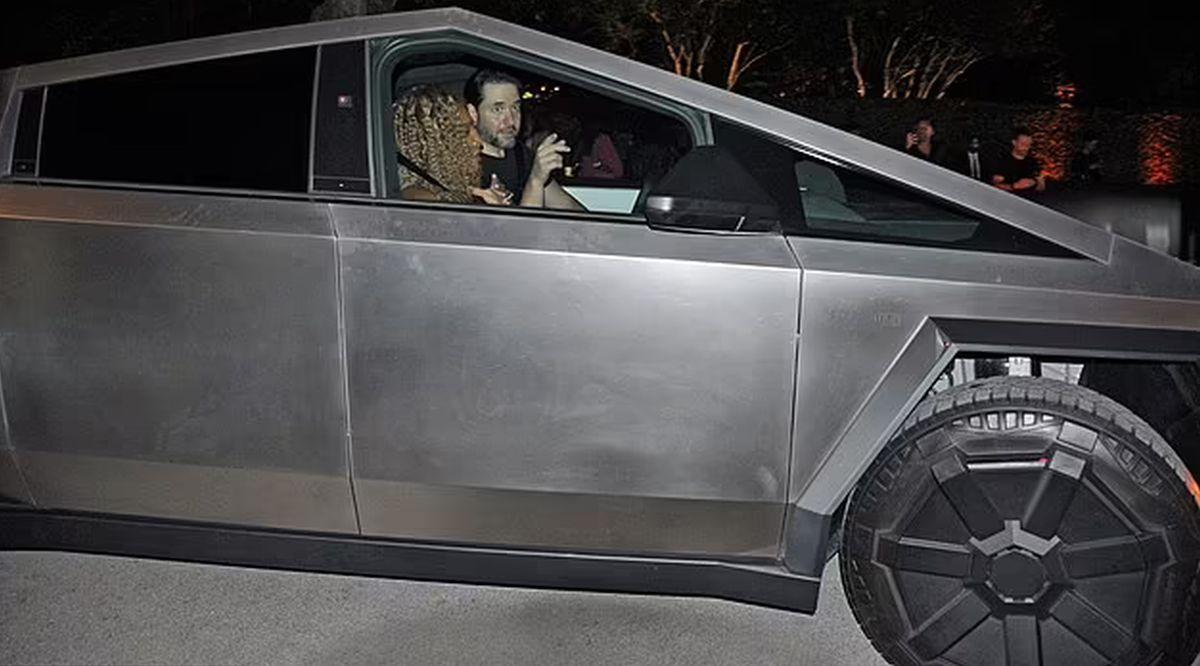 Tesla Cybertruck