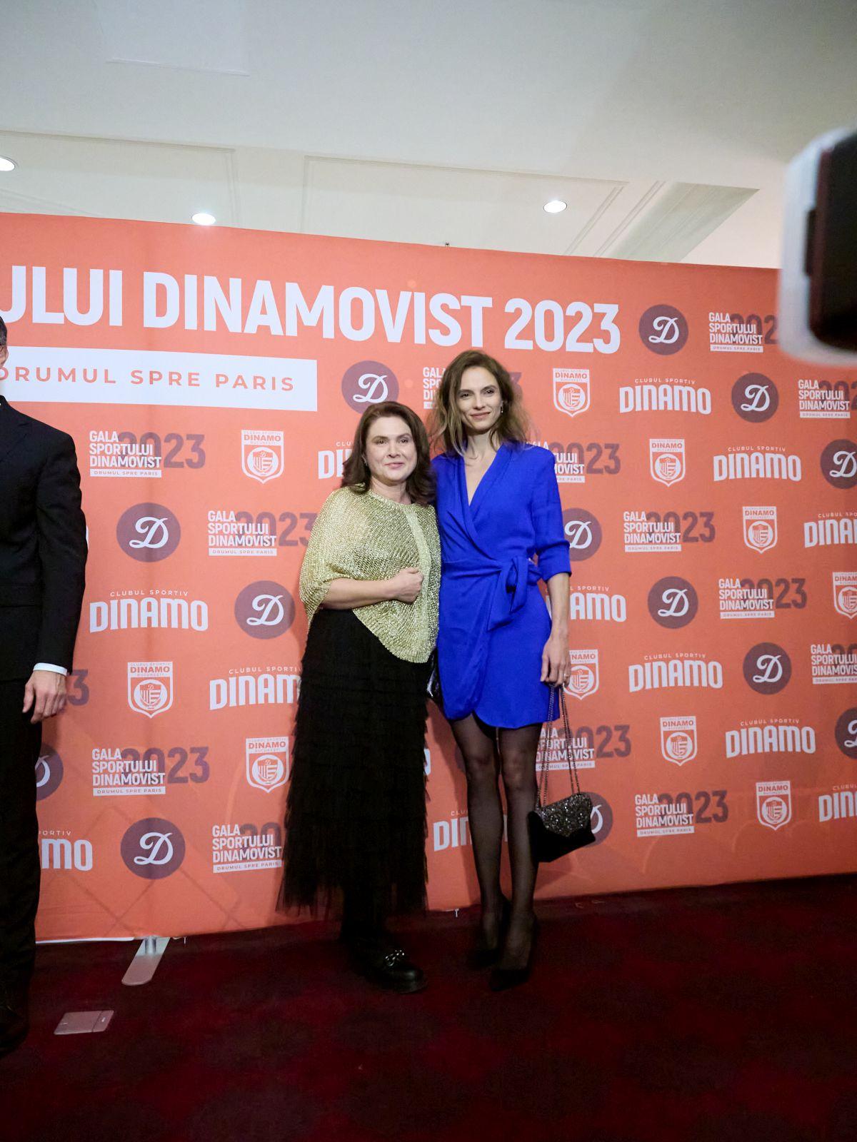 Dinamo și-a premiat sportivii de elită » Imagini spectaculoase de la gala finalului de an + ce au spus Lipă, Covaliu și Lupescu