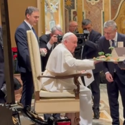 Neluțu Varga şi Pietro Chiodi, vizită privată la Papa Francisc. Foto: captură Fanatik