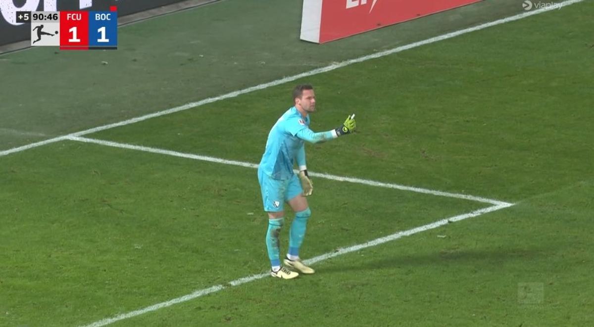 Meciul Union Berlin - Bochum, din Bundesliga, întrerupt timp de 20 de minute! Situație incredibilă la revenirea pe gazon