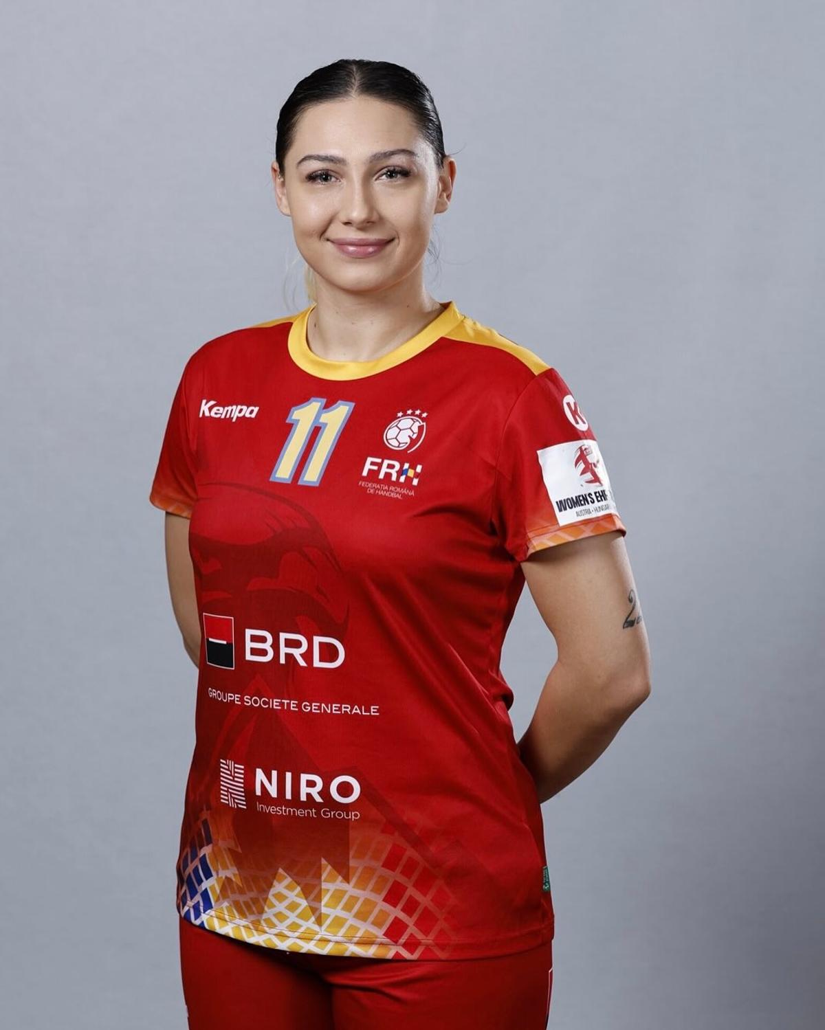Poveste inedită! Cum s-a apucat de handbal pivotul României de la Euro 2024: „Nu știam să spun ce sport jucasem”