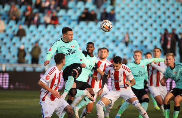 Final în Oțelul - UTA: echipa lui Dorinel Munteanu continuă seria șocantă de pe teren propriu. Fără victorie din august!