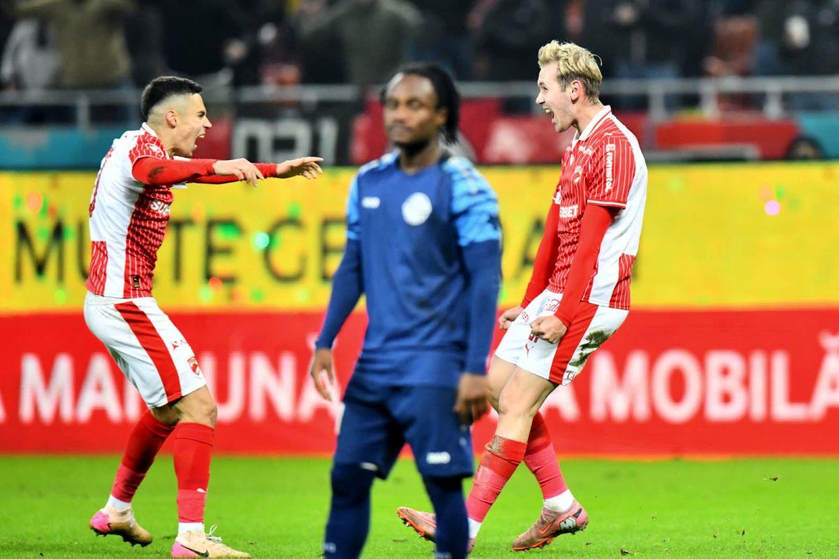 DINAMO-globus: „câinii” au halit nou-promovata și continuă invincibili asaltul la locul 1! VIDEO cu faza meciului