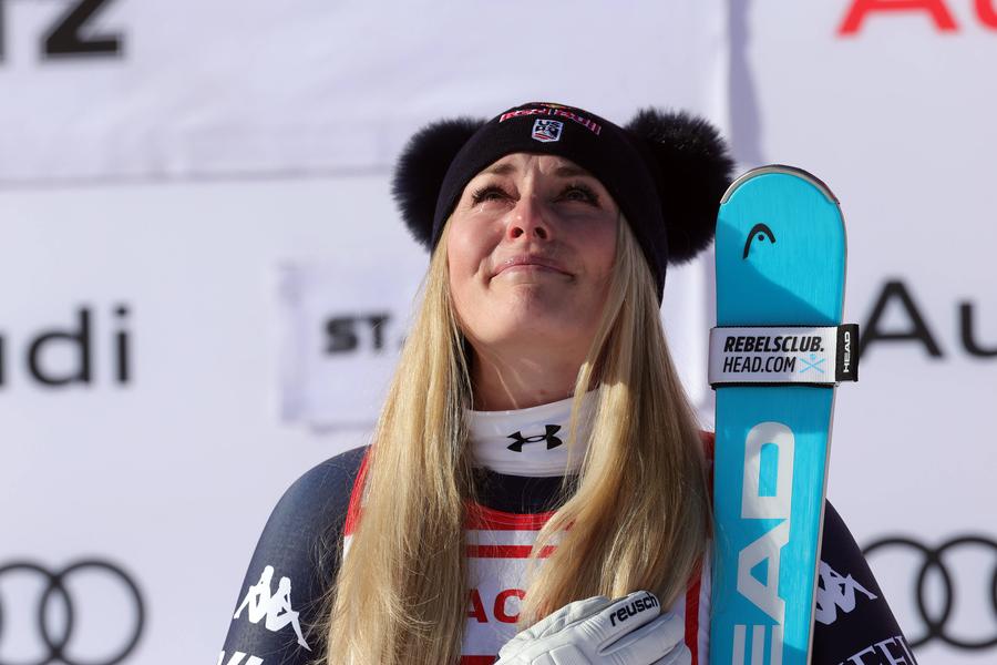 Lindsey Vonn emoționată pe podium la St. Moritz FOTO Imago Images Secretele lui Lindsey Vonn, cea mai în vârstă schioare care a câștigat o etapă de Cupă Mondială