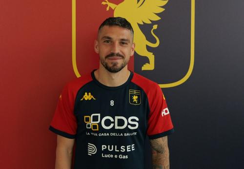 Nicolae Stanciu n-a reușit încă să prindă echipa la Genoa, unde e momentan mai mult rezervă sub bagheta lui Daniele de Rossi. Foto: Andrei Furnigă (GSP)