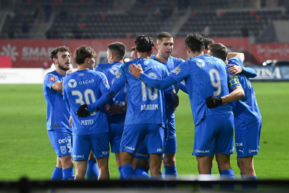 Hermannstadt - Universitatea Craiova 0-2 » Baiaram pentru unii, frisoane pentru Munti! Juveții câștigă la pas la Sibiu, la debutul lui Dorinel Munteanu