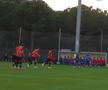 VIDEO Detaliul remarcat de Costin Ștucan la amicalul disputat de FCSB în Antalya: „14 băieți stau ca sardinele pe banca de rezerve, doar 1-2 au măști”