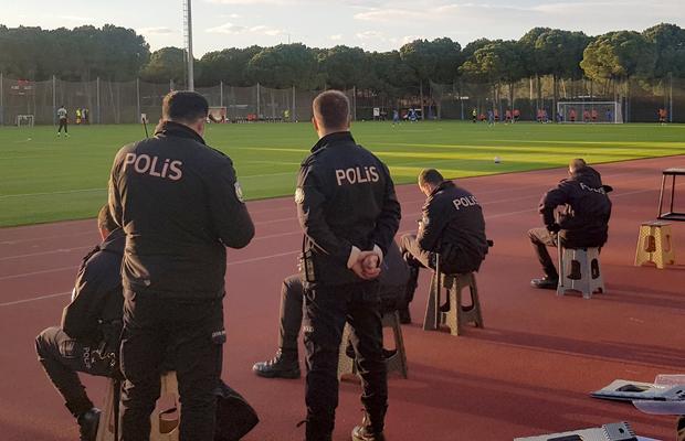 VIDEO Ce este Corendon Cup, competiția la care ar fi participat FCSB: „Atenție, Mihai Stoica, încă nu a început” » Mesajul lui Reghecampf: „Vă salut, dragi copii” :D