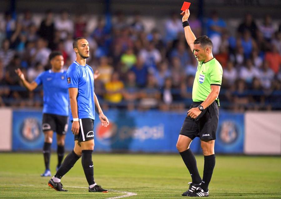 Virgil Ghiță, suspendat, va rata meciul cu FCSB UTA - Viitorul 0-0. Mircea Rednic furios pe un jucător: „Nu-l înțeleg! Nu va juca în meciul cu Steaua”