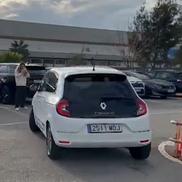Gerard Pique și-a luat Renault Twingo