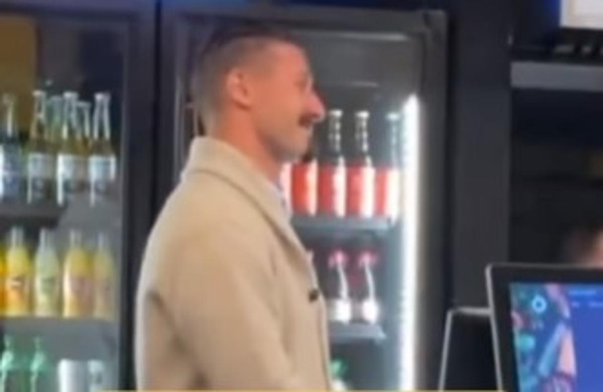 Fratele lui Radu Drăgușin, cu lacrimi în ochi la debutul acestuia la Tottenham