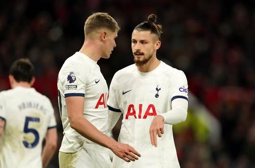 Radu Drăgușin, la debutul pentru Tottenham/ Foto: Imago Images