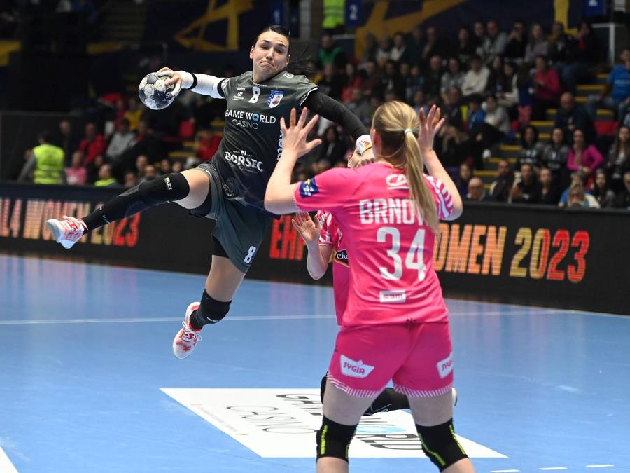Cristina Neagu în acțiune Foto Imago Câtă răbdare mai încape față de CSM București?