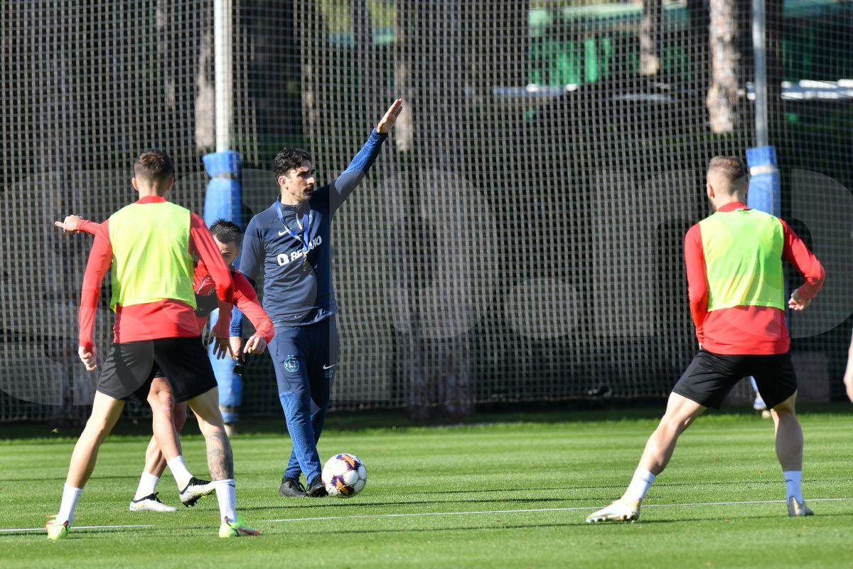 Zâmbete și voie-bună la FCSB: 3 detalii remarcate de GSP la antrenamentul de azi, din Antalya