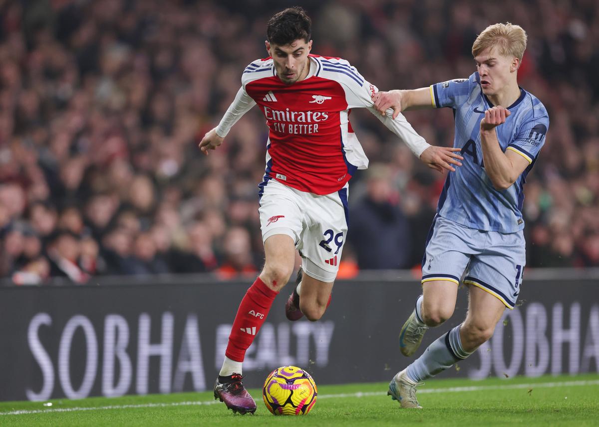 Arsenal, victorie după o revenire de senzație în prima repriză cu Tottenham » Drăgușin, vinovat la cel puțin un gol!