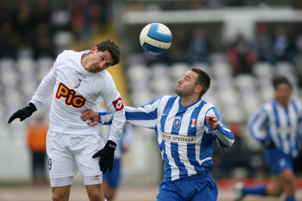 Josh Rose, fostul fundaș al celor de la Craiova, imagini din cariera în România