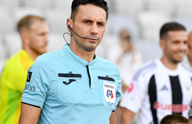 Moment istoric pentru arbitrajul românesc! Sebastian Colțescu devine primul „central” ce ajunge la 400 de meciuri în Superligă