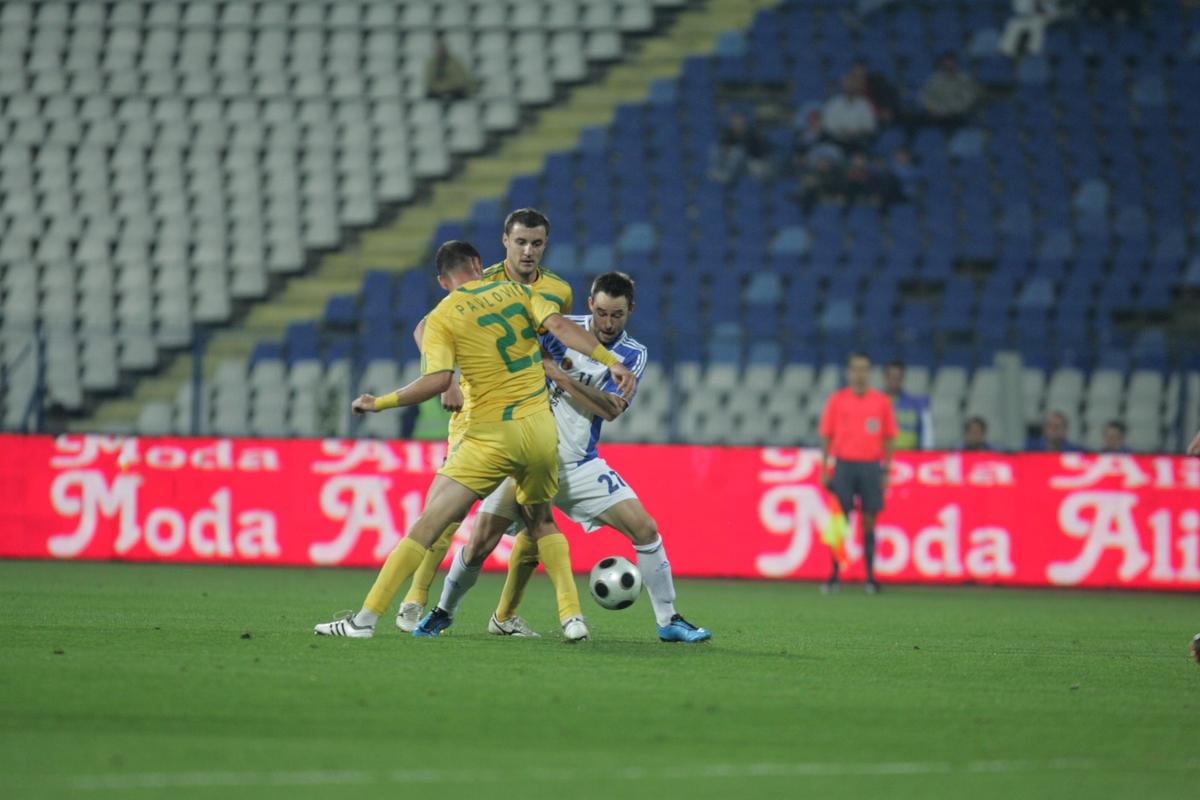 Josh Rose, fostul fundaș al celor de la Craiova, imagini din cariera în România