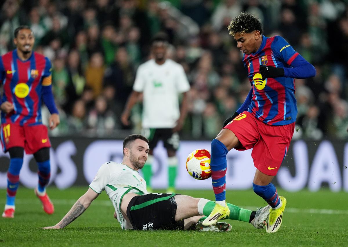 Barcelona a avut mari emoții pe terenul lui Racing Santander, dar merge mai departe în Cupa Spaniei » Gazdele au avut două goluri anulate