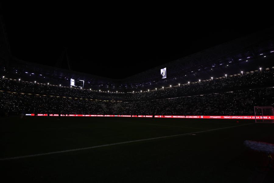 Stadionul lui Juventus / Imago Images S-au ascuns în stadion și au furat 3 sticle de șampanie » Cum s-a încheiat aventura fraților care au încercat să doarmă pe „Allianz Stadium”