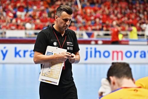 George Buricea, antrenorul naționalei/Foto: Imago Images