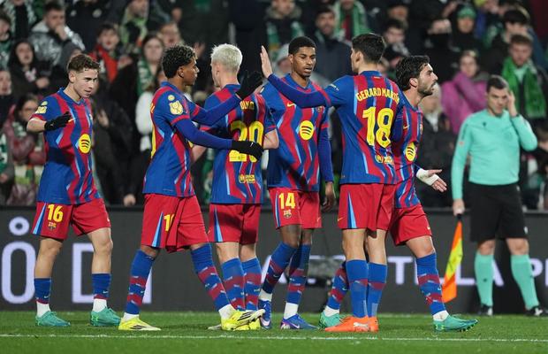 Barcelona a avut mari emoții pe terenul lui Racing Santander, dar merge mai departe în Cupa Spaniei » Gazdele au avut două goluri anulate