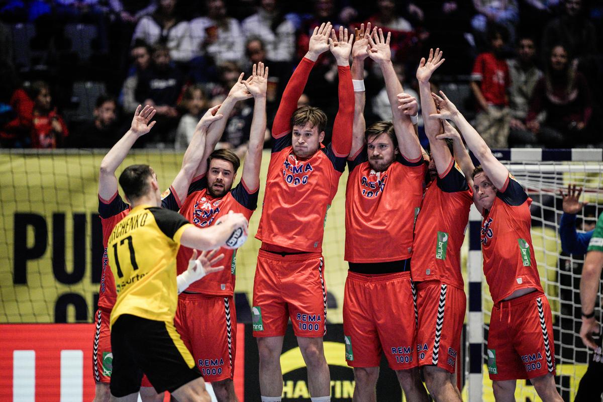 Meci cu scor ISTORIC la Euro 2026 de handbal » Două recorduri bătute: cea mai mare victorie a gazdelor, cel mai drastic eșec din istoria naționalei!