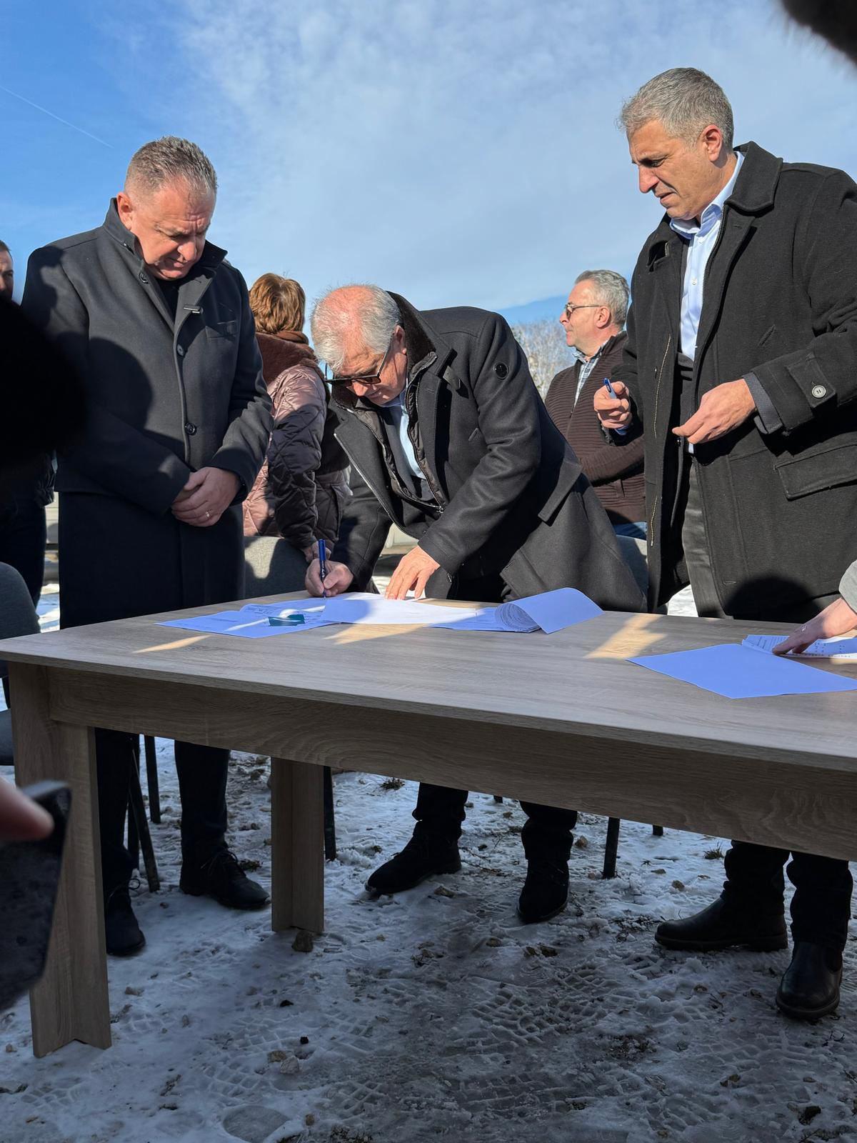 Șeful clubului din Superliga amenință, după ce a auzit că noul stadion ar putea fi pus în stand-by de Guvern: „Dacă îndrăznește vreunul să amâne lucrările...”