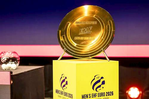 Trofeul Euro 2026. Foto: EHF.com