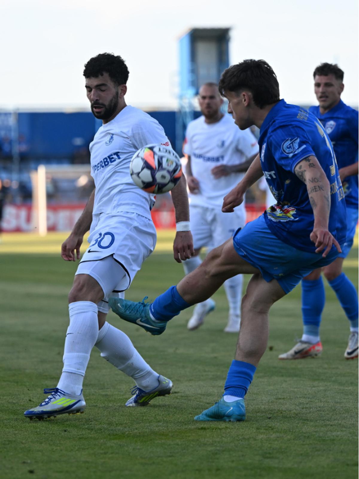 Gambele lui Sălceanu și ale lui Grealish