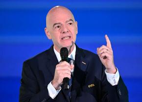 FIFA taie în carne vie! » Au furat bani, au fost excluși pe viață din fotbal și forțați să returneze milioane de dolari