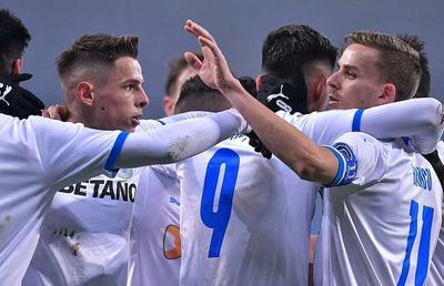 Craiova face primul transfer din „era Ouzounidis”! Fotbalistul care a jucat la Dinamo a fost prezentat oficial