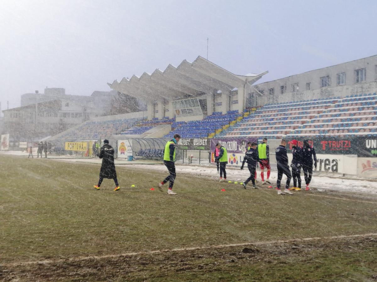 FOTO+VIDEO » Imagini apocaliptice în Moldova! Furtună de zăpadă înainte de Botoșani - Gaz Metan » Nu s-a mai văzut nimic!