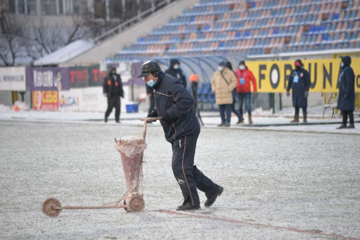 FOTO+VIDEO » Imagini apocaliptice în Moldova! Furtună de zăpadă înainte de Botoșani - Gaz Metan » Nu s-a mai văzut nimic!