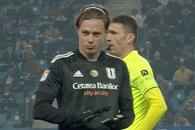 Gest controversat în CSU Craiova - FCU Craiova » Ce le-a arătat arbitrilor un jucător al echipei lui Napoli: „Câți bani?”