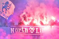 A venit nota de plată după derby-ul Craiovei » Amenzi mari dictate de Jandarmerie după ce ultrașii celor două echipe au oprit meciul de două ori